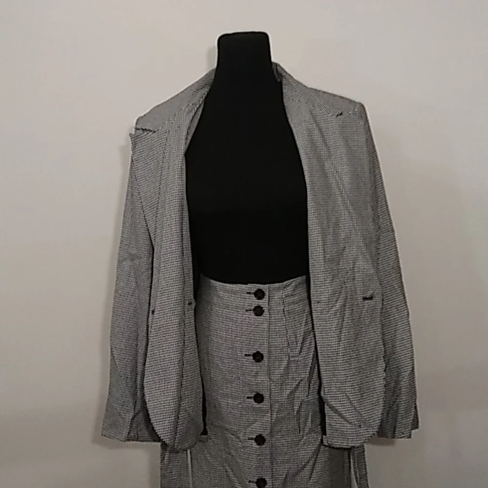 Moda Spiegel 2pc Houndstooth Suit NWOT